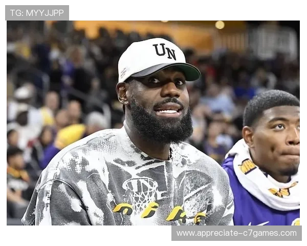 湖人勇夺季前赛首胜詹姆斯状态火热展现领袖风采